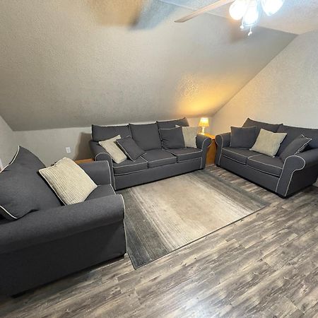 Spacious Rustic Downtown Market St 1 Bedroom Apt, Sleeps Up To 5, Steps To Honeywell & Eagles Theatre Wabash 외부 사진